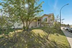 61 Leung Close  Red Deer, AB T4R 2W6
