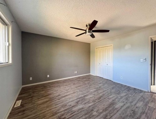 3219 Olson Street, Donalda, AB - Indoor Photo Showing Other Room