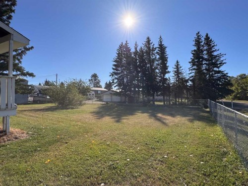 3219 Olson Street, Donalda, AB - Outdoor