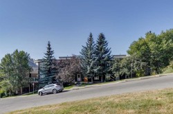 525 5 Street NE Calgary, AB T2E 3W5