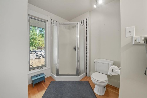 120 Birchcliff Road, Birchcliff, AB - Indoor Photo Showing Bathroom