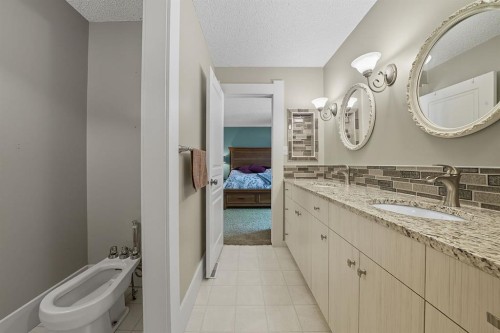 120 Birchcliff Road, Birchcliff, AB - Indoor Photo Showing Bathroom