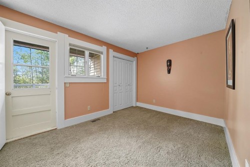 120 Birchcliff Road, Birchcliff, AB - Indoor Photo Showing Other Room