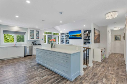 91-39200 Range Road 282, Rural Red Deer County, AB - Indoor Photo Showing Kitchen
