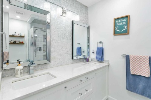 91-39200 Range Road 282, Rural Red Deer County, AB - Indoor Photo Showing Bathroom