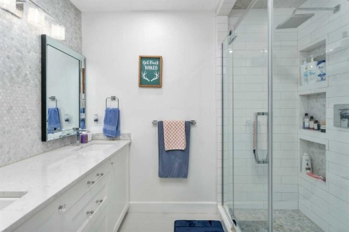 91-39200 Range Road 282, Rural Red Deer County, AB - Indoor Photo Showing Bathroom