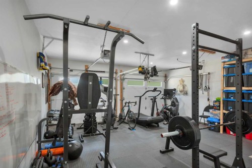 91-39200 Range Road 282, Rural Red Deer County, AB - Indoor Photo Showing Gym Room