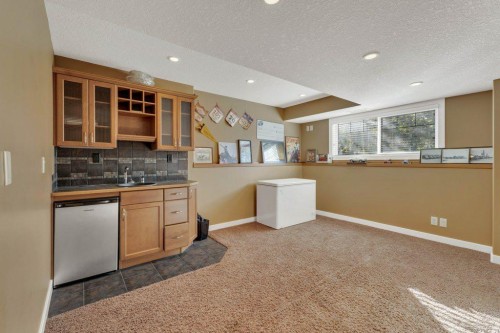 132 Vickers Close, Red Deer, AB - Indoor Photo Showing Kitchen With Double Sink