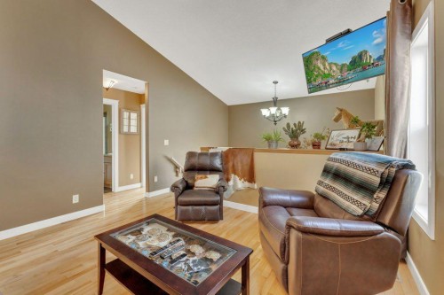 132 Vickers Close, Red Deer, AB - Indoor Photo Showing Living Room