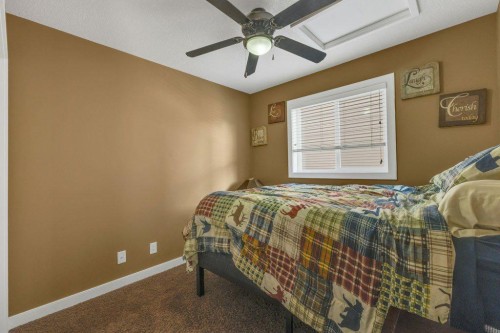 132 Vickers Close, Red Deer, AB - Indoor Photo Showing Bedroom