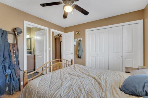 132 Vickers Close, Red Deer, AB - Indoor Photo Showing Bedroom