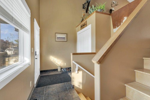 132 Vickers Close, Red Deer, AB - Indoor Photo Showing Other Room