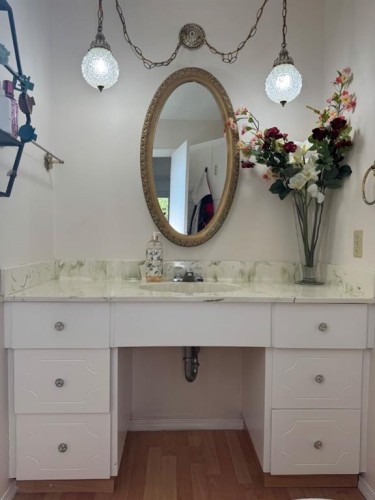 3807 62 Street, Camrose, AB - Indoor Photo Showing Bathroom