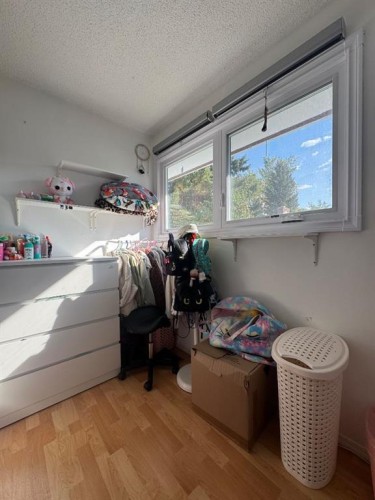 3807 62 Street, Camrose, AB - Indoor