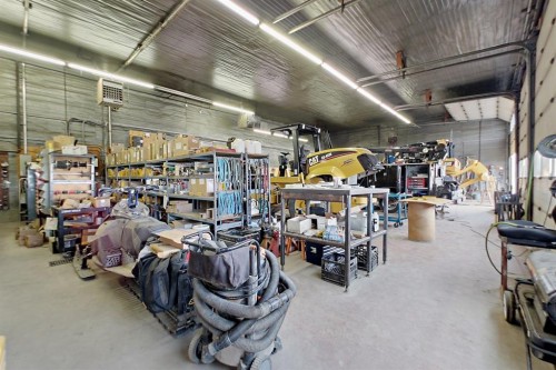 3 Mckenzie Drive, Rural Red Deer County, AB 