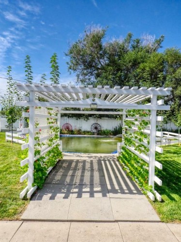 315 Devilder Avenue East, Trochu, AB - Outdoor With View