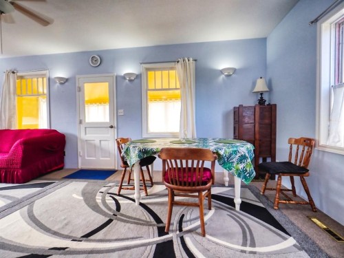 315 Devilder Avenue East, Trochu, AB - Indoor Photo Showing Dining Room
