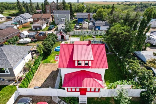 315 Devilder Avenue East, Trochu, AB - Outdoor