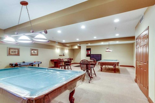 304-5300 48 Street, Red Deer, AB - Indoor Photo Showing Other Room