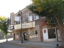 4939 50 Street  Innisfail, AB T4G 1S9