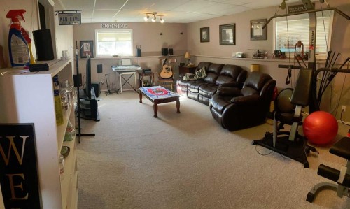 51 Excell Street, Red Deer, AB - Indoor