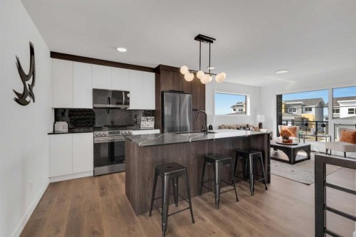 26 Violet Point, Sylvan Lake, AB - Indoor Photo Showing Kitchen With Upgraded Kitchen