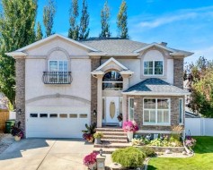 40 Drever Close  Red Deer, AB T4R 2N6