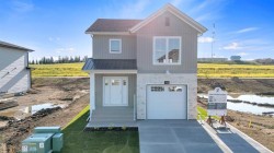 130 Norseman Close  Penhold, AB T0M 1R0