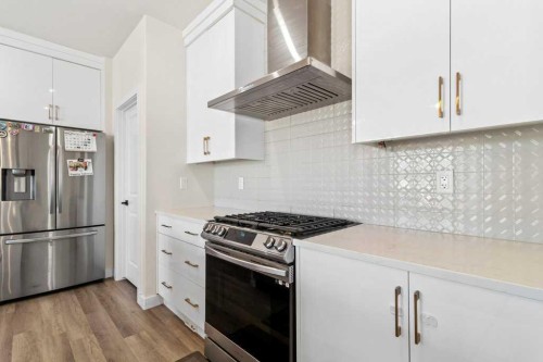 30 Thayer Close, Red Deer, AB - Indoor Photo Showing Kitchen With Upgraded Kitchen