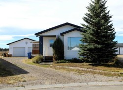 24 Noblefern Way  Sundre, AB T0M 1X0