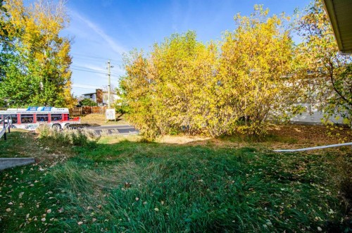 5626 42 Street, Red Deer, AB - Outdoor