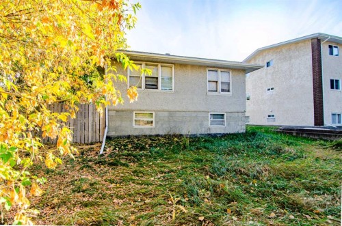 5626 42 Street, Red Deer, AB - Outdoor