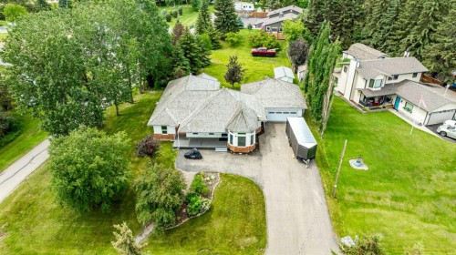2 Grand Avenue, Norglenwold, AB - Outdoor