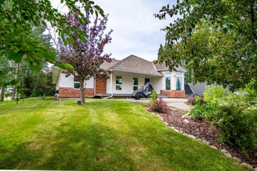 2 Grand Avenue, Norglenwold, AB - Outdoor