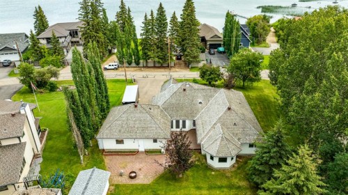 2 Grand Avenue, Norglenwold, AB - Outdoor
