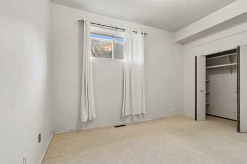 59 Nyman Crescent, Red Deer, AB - Indoor Photo Showing Other Room