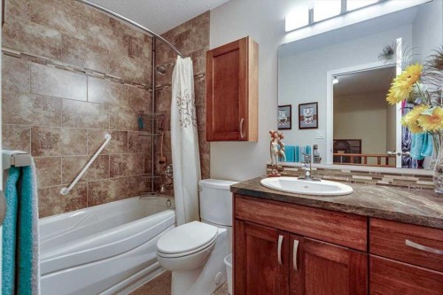 4313 46A Avenue, Red Deer, AB - Indoor Photo Showing Bathroom