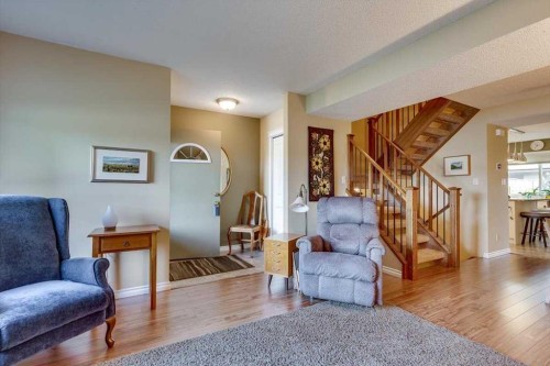 4313 46A Avenue, Red Deer, AB - Indoor Photo Showing Living Room