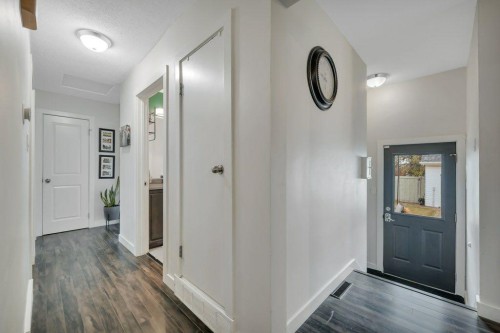 7715 73 Avenue Nw, Edmonton, AB - Indoor Photo Showing Other Room