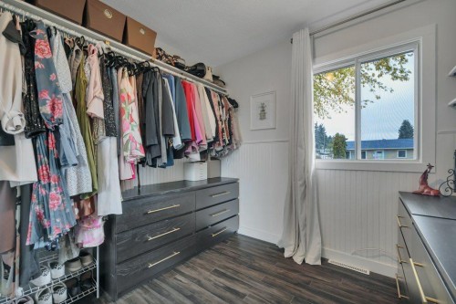 7715 73 Avenue Nw, Edmonton, AB - Indoor With Storage