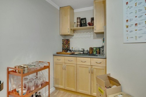 7715 73 Avenue Nw, Edmonton, AB - Indoor Photo Showing Other Room