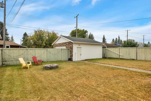 7715 73 Avenue Nw, Edmonton, AB - Outdoor