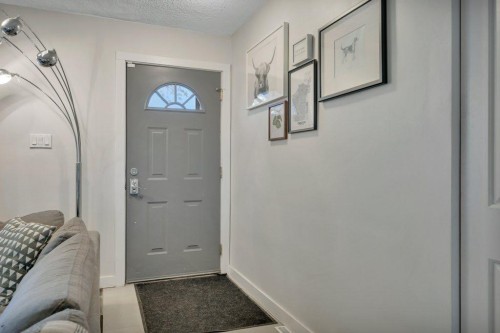 7715 73 Avenue Nw, Edmonton, AB - Indoor Photo Showing Other Room