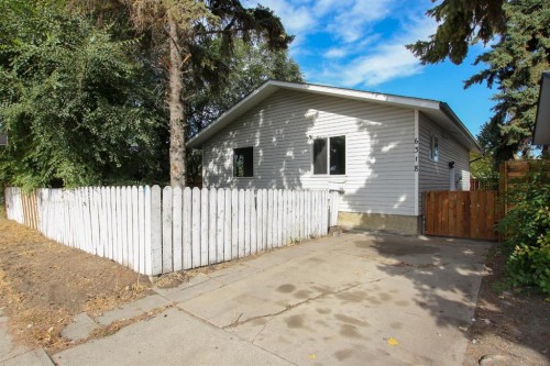 6318 Horn Street  Red Deer, AB T4N 5M5