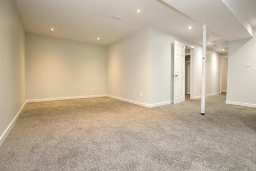 6318 Horn Street, Red Deer, AB - Indoor Photo Showing Other Room