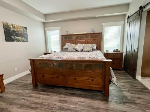 5132 54 Avenue, Viking, AB - Indoor Photo Showing Bedroom