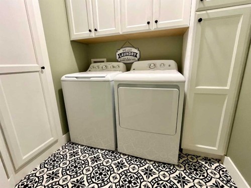 5132 54 Avenue, Viking, AB - Indoor Photo Showing Laundry Room