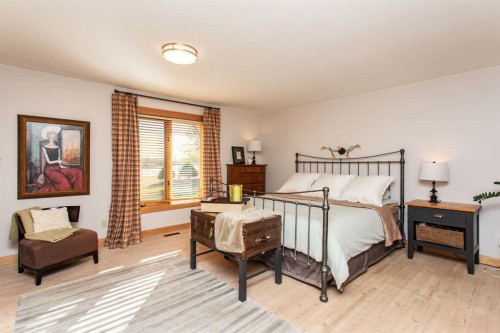 37 Wildrose Street, Rural Lacombe County, AB - Indoor Photo Showing Bedroom
