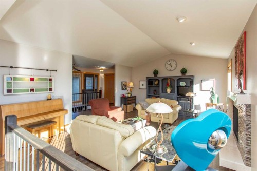 37 Wildrose Street, Rural Lacombe County, AB - Indoor Photo Showing Living Room