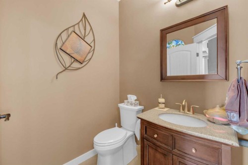 40 Oakfield Close, Red Deer, AB - Indoor Photo Showing Bathroom